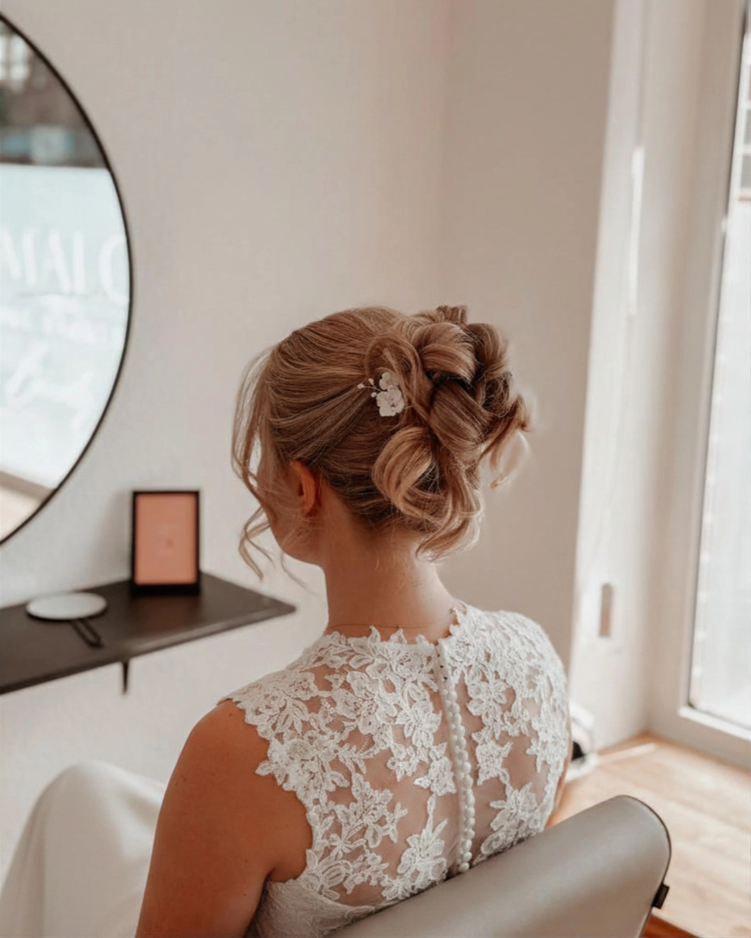 Brautlook aus dem Portfolio von Malou